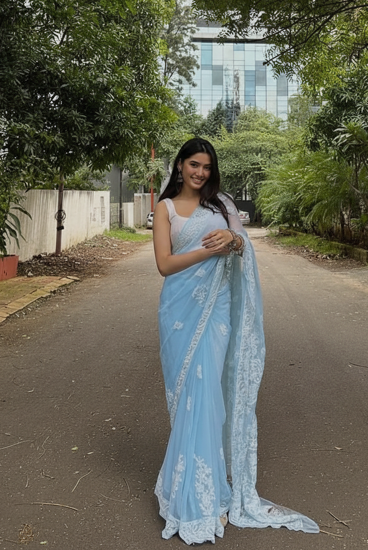 Soft Georgette Saree with Thread Embroidery Border