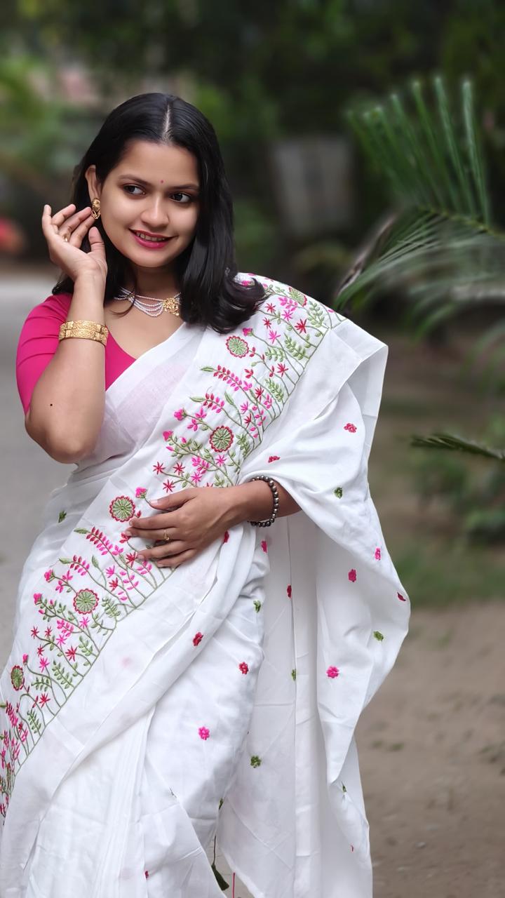 White Premium Soft Cotton Embroidered Saree with Floral Thread Work & Tassel Pallu – With Blouse Piece