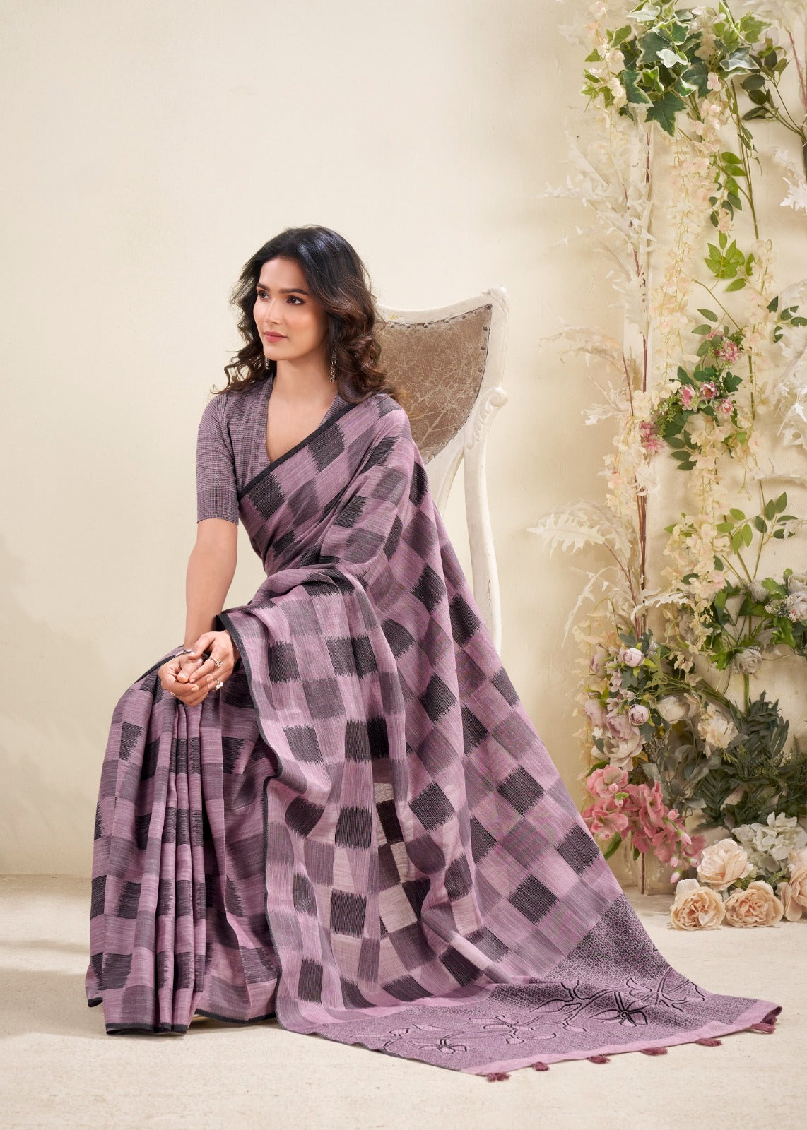 Pure Linen Silk Saree in Mauve and Charcoal Grey