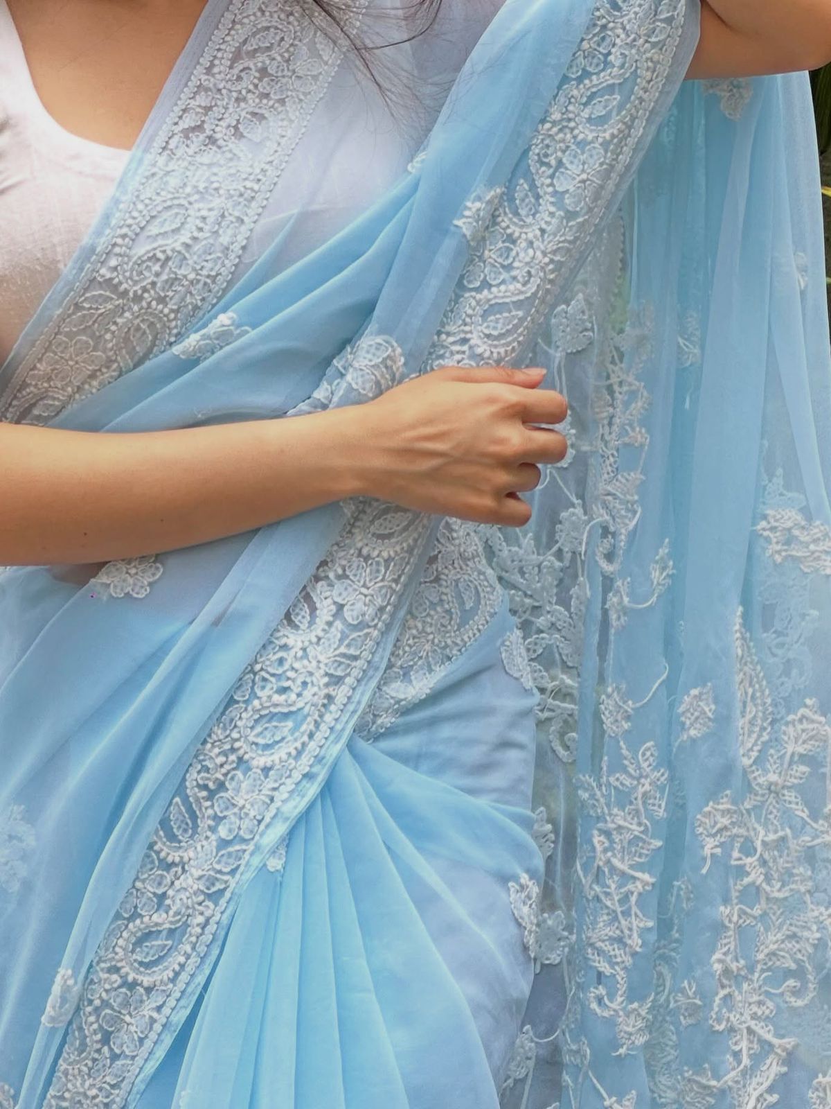 Soft Georgette Saree with Thread Embroidery Border