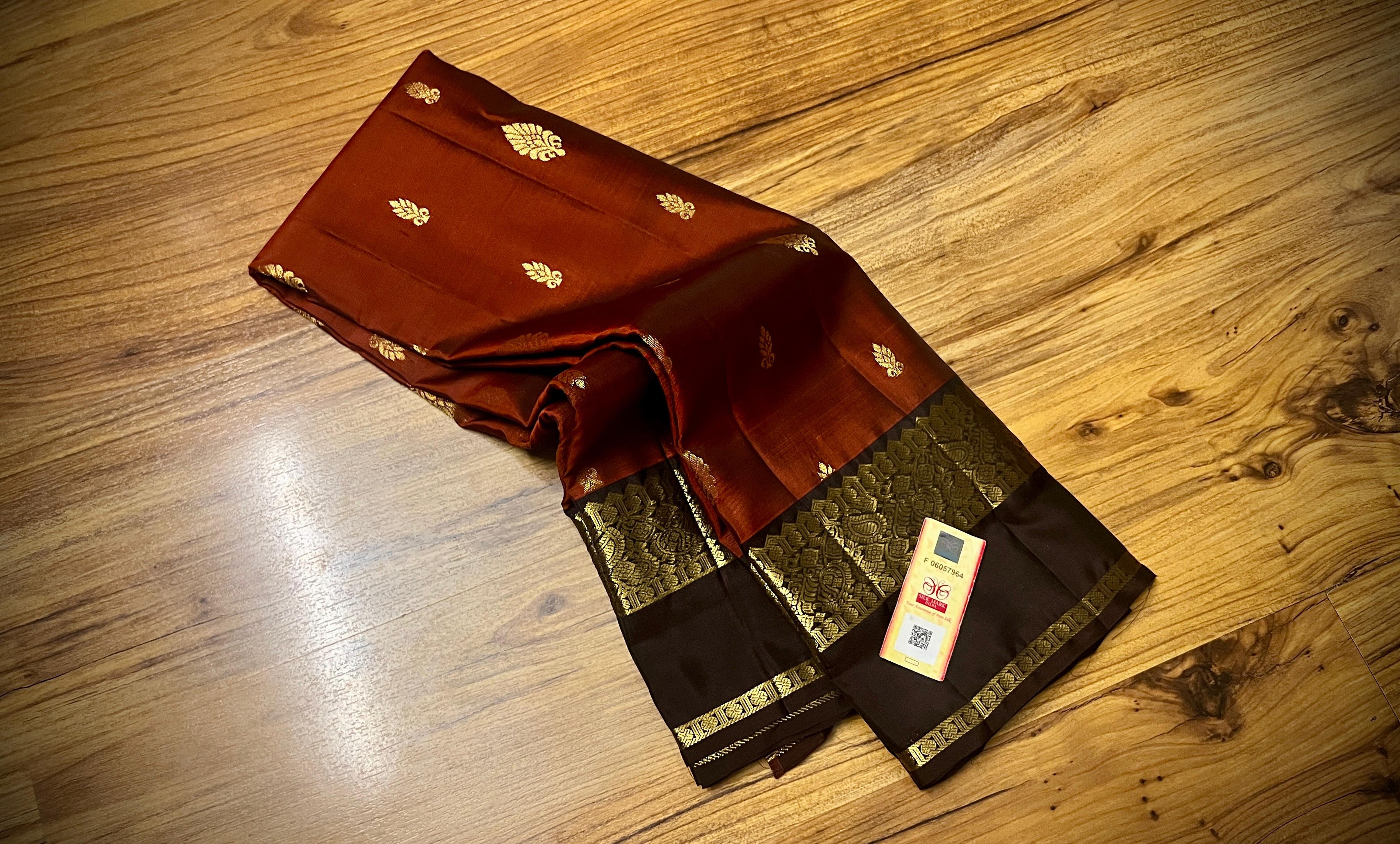 Kanchipuram Pure Silk Saree with Rich Gold Zari Weaving